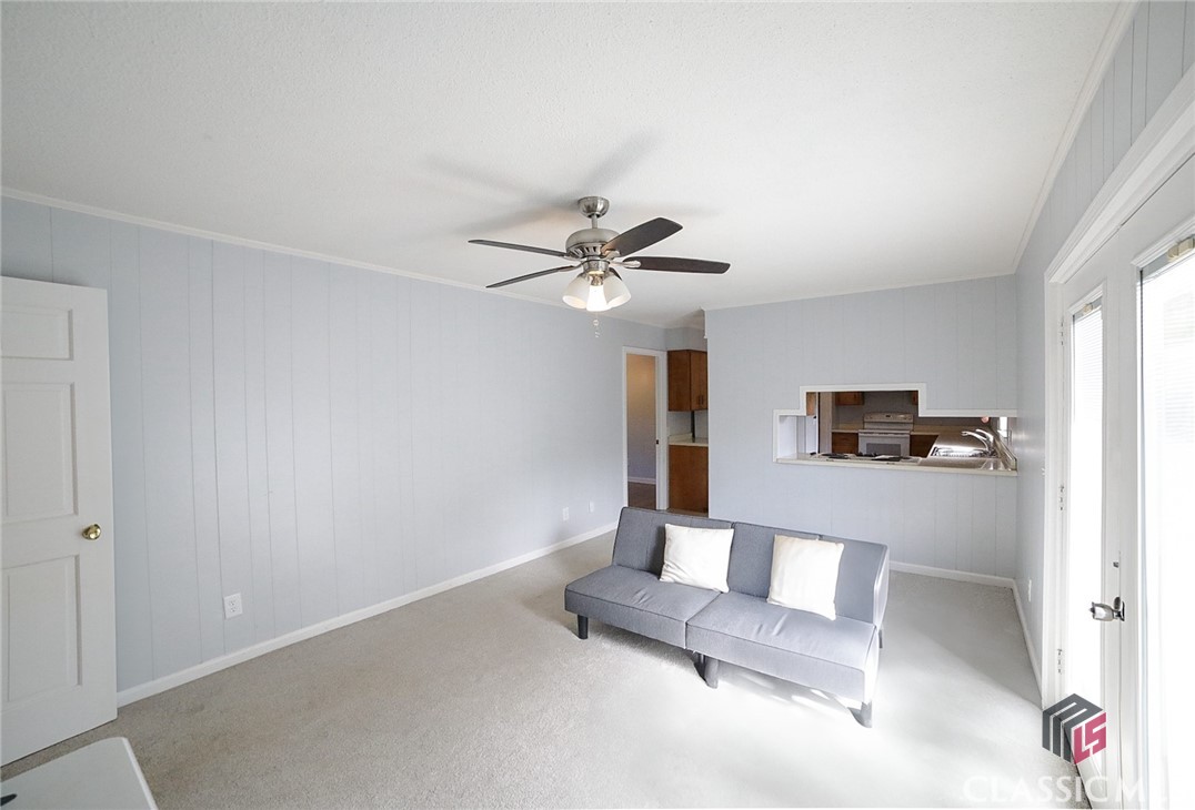 327 General Daniel Avenue S