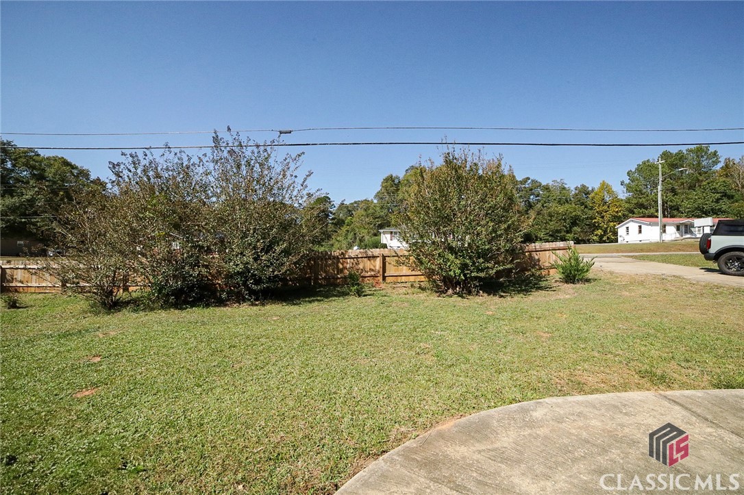 327 General Daniel Avenue S