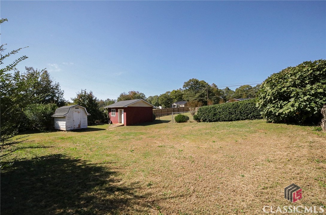 327 General Daniel Avenue S