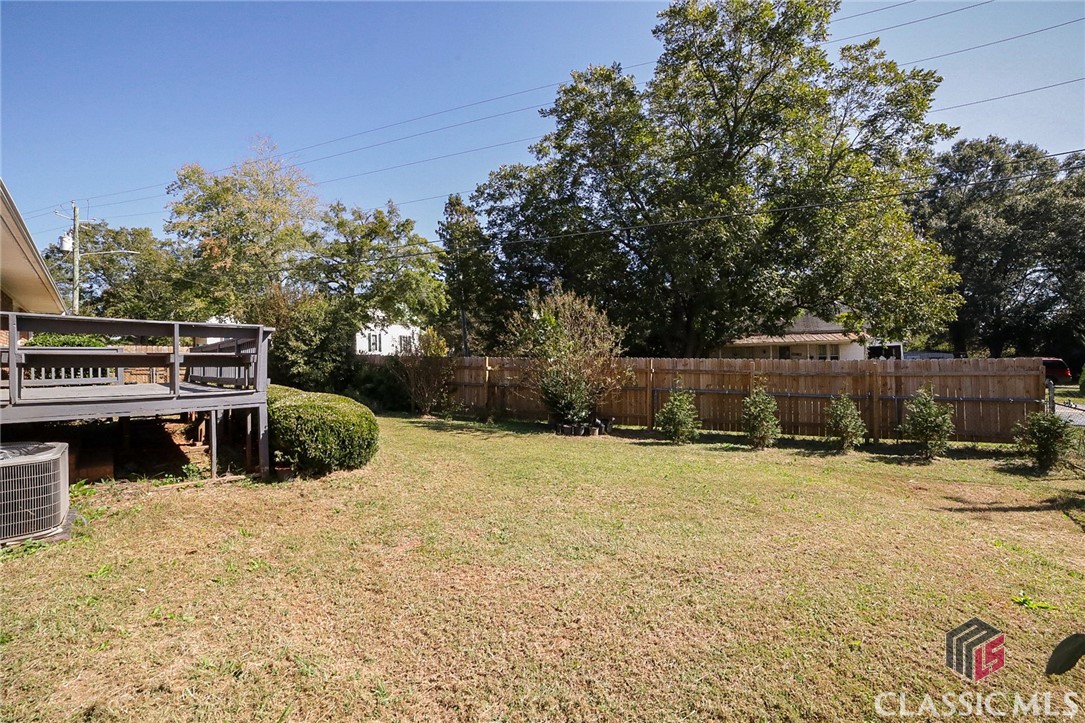 327 General Daniel Avenue S