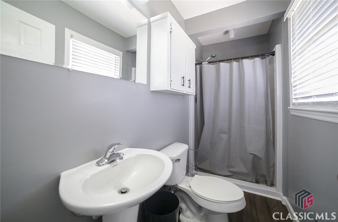 327 General Daniel Avenue S
