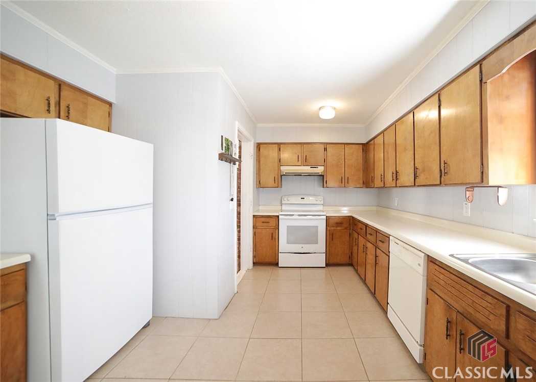327 General Daniel Avenue S