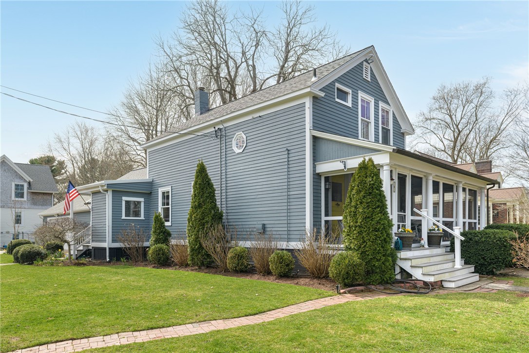 33 Lincoln Avenue