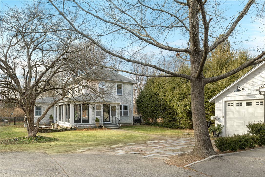 9 WATERWAY Court