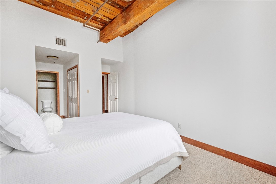 555 South Water Street 211