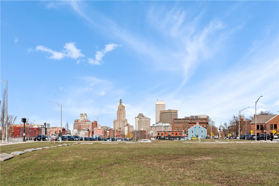 555 South Water Street 211
