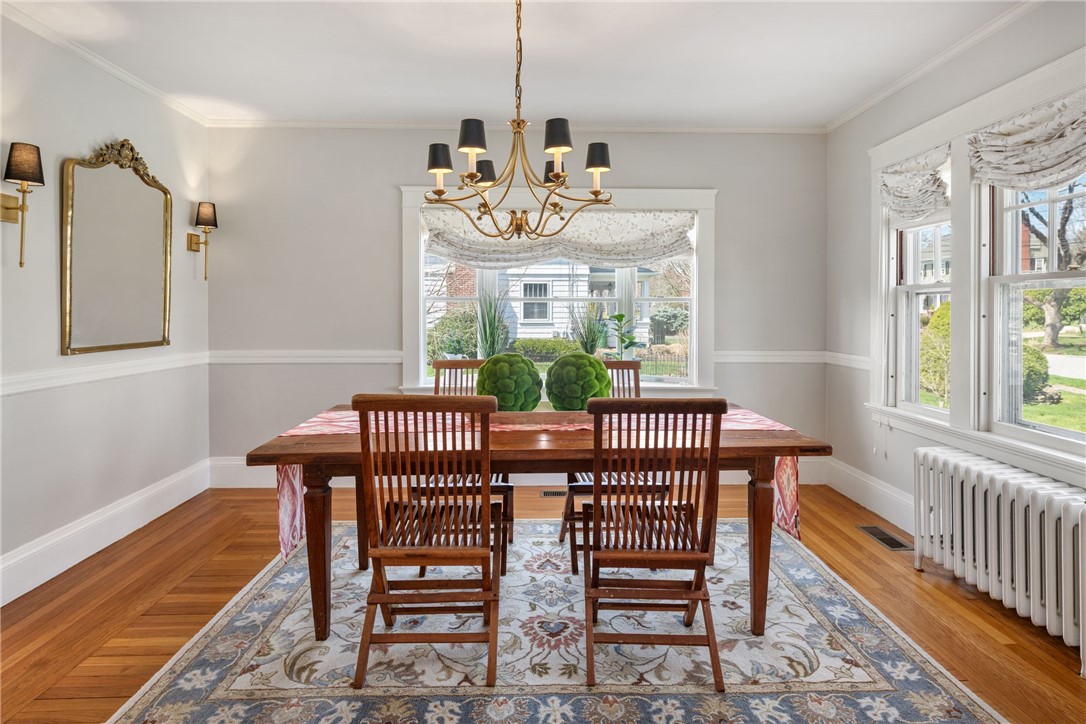 4 Elton Road