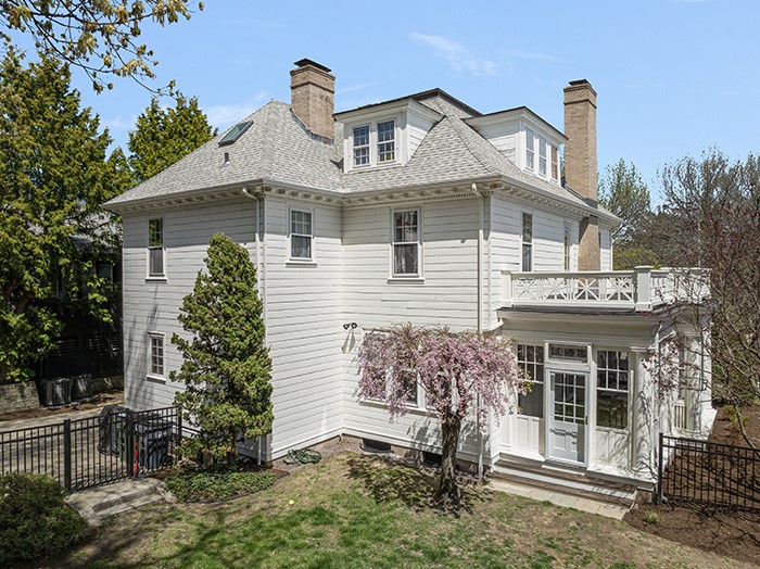 150 Arlington Avenue
