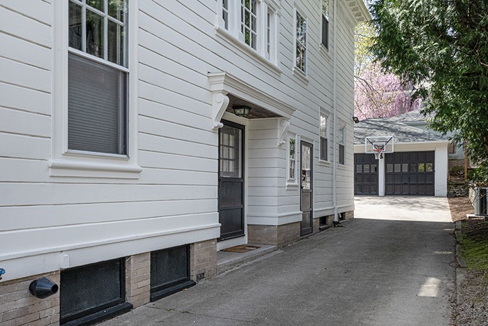 150 Arlington Avenue