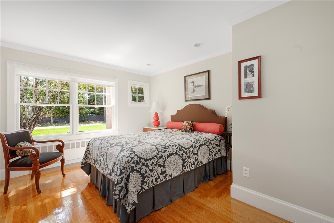 29 Riverside Drive