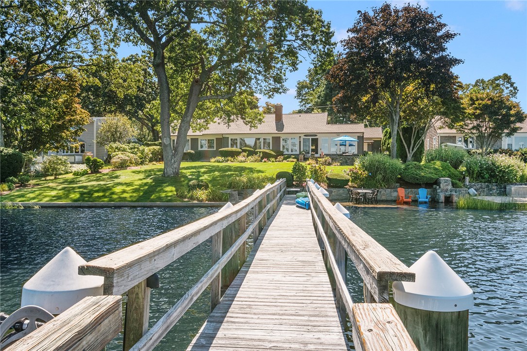 29 Riverside Drive