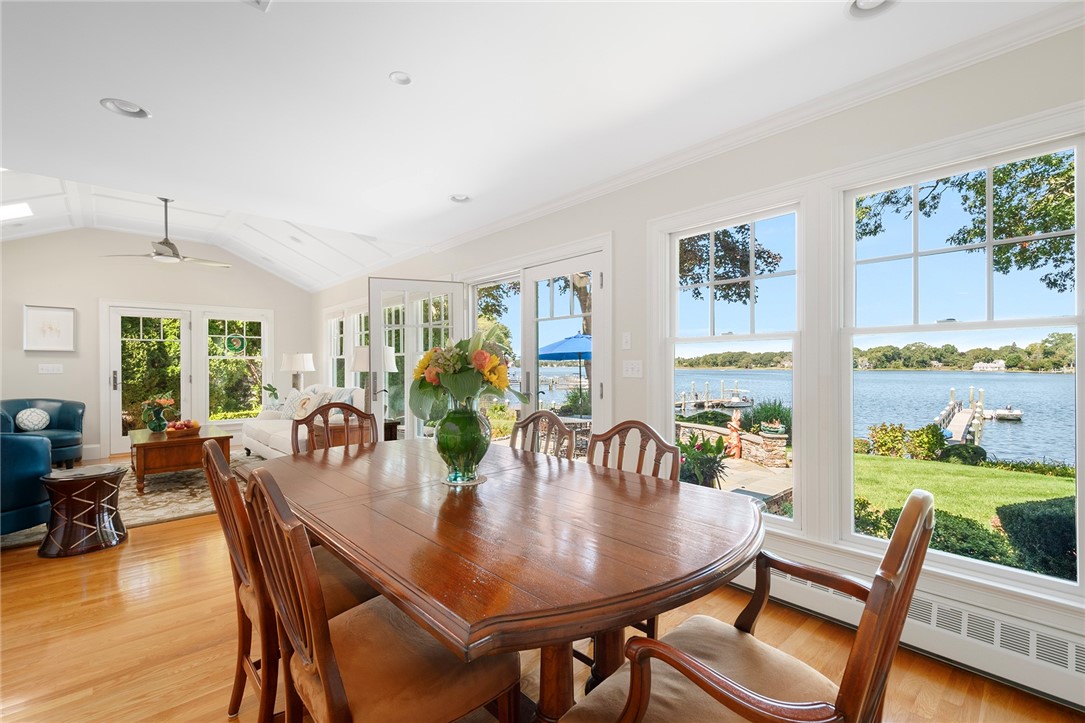29 Riverside Drive
