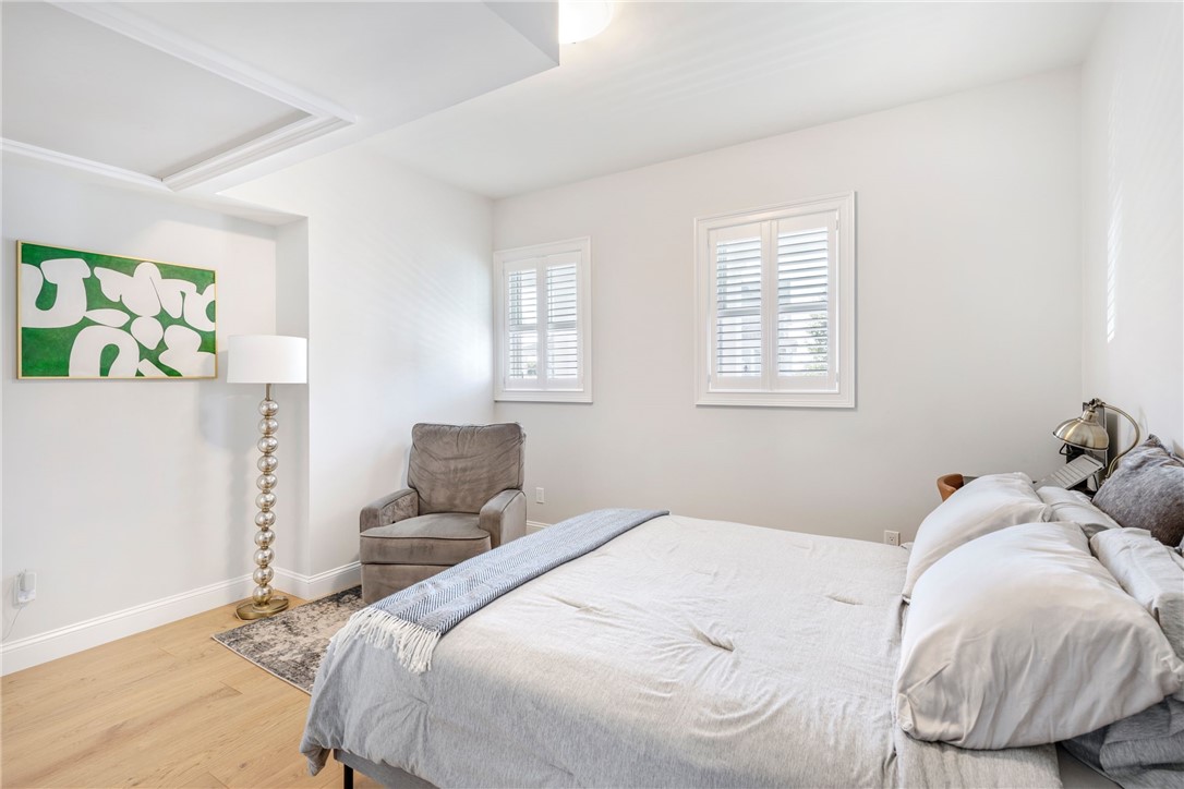 10 Kettle Pount Avenue