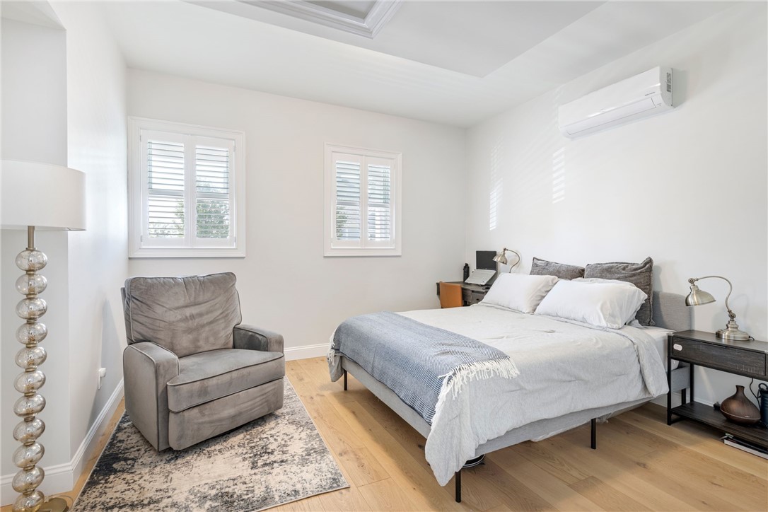 10 Kettle Pount Avenue