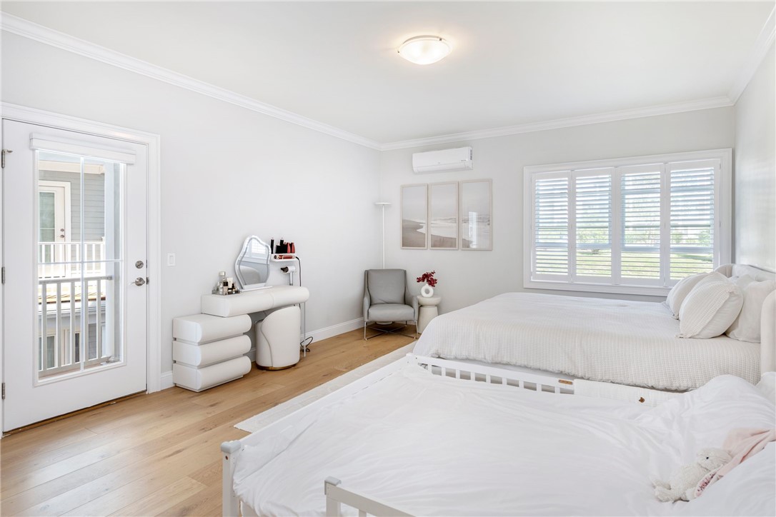 10 Kettle Pount Avenue