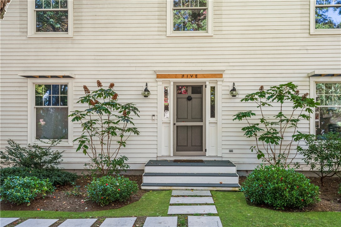 5 Boxwood Court