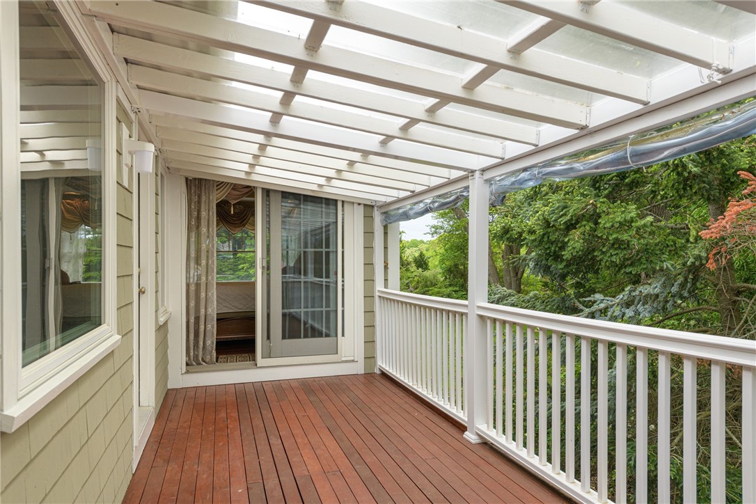 31 Meadowbrook Drive