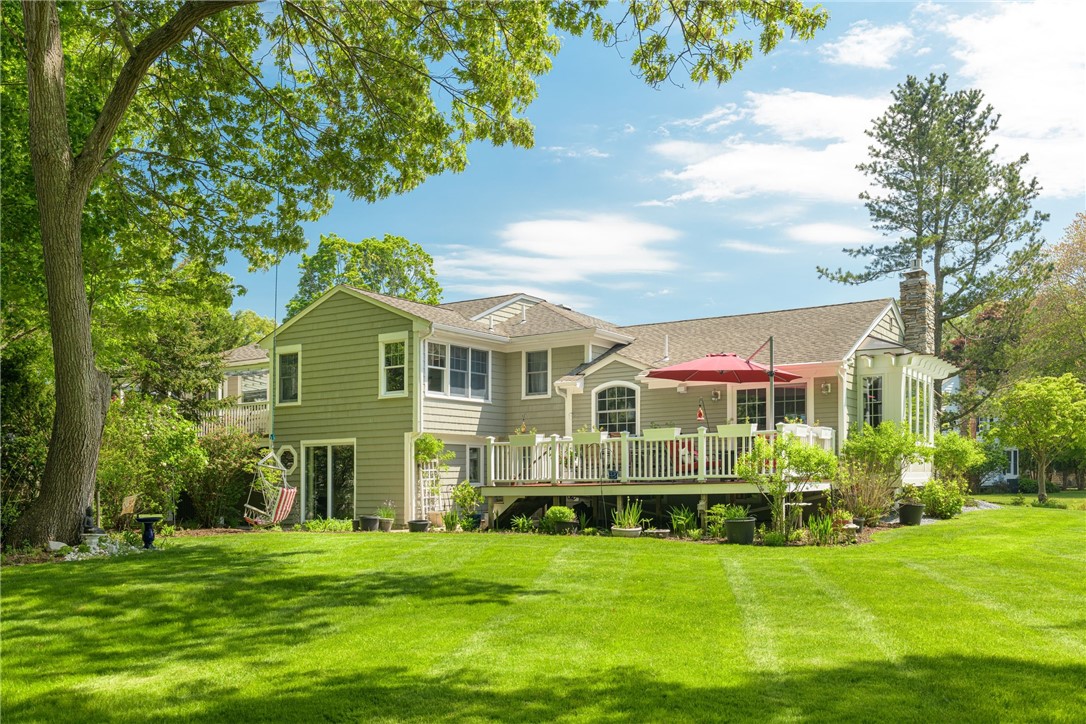 31 Meadowbrook Drive