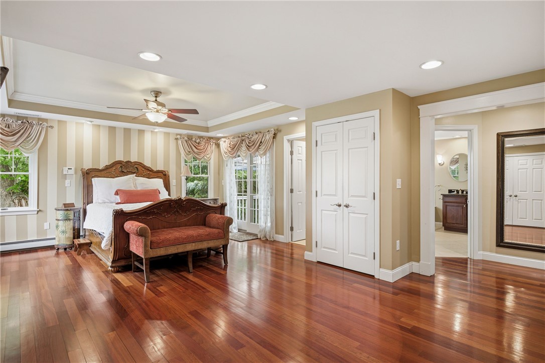 31 Meadowbrook Drive