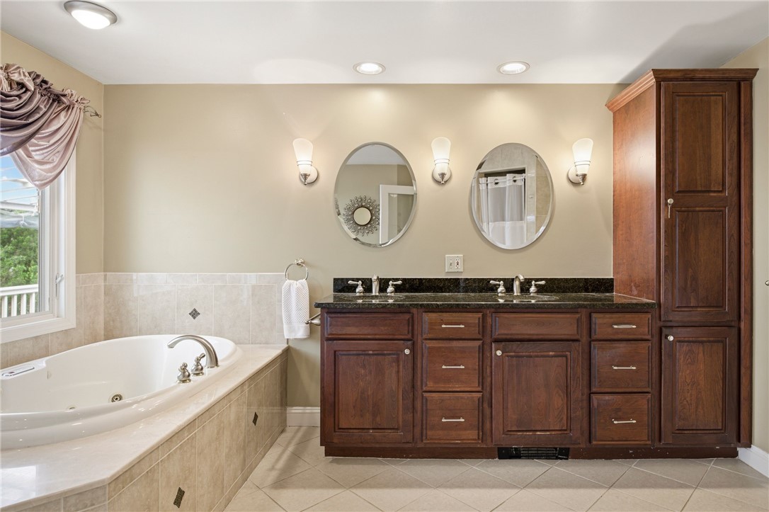 31 Meadowbrook Drive