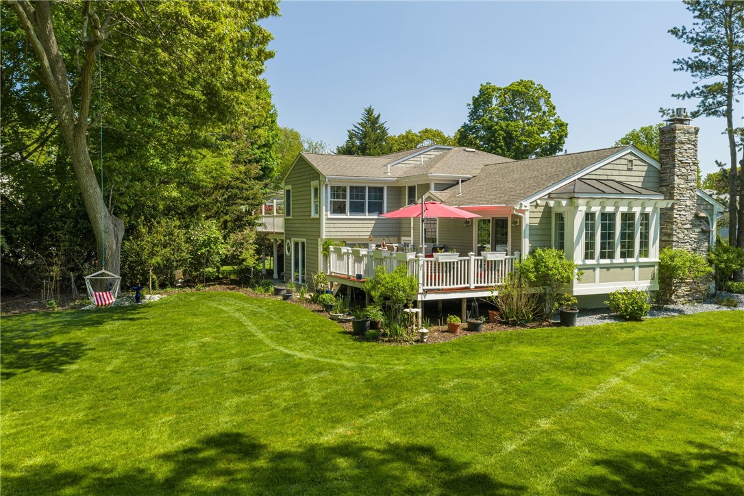 31 Meadowbrook Drive
