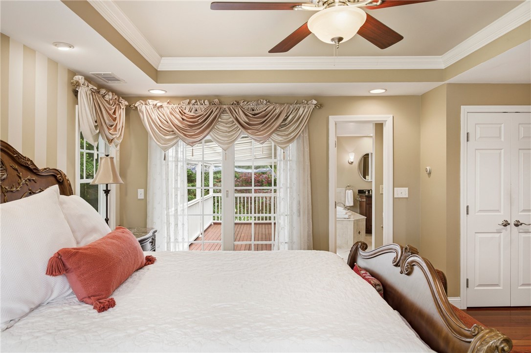 31 Meadowbrook Drive