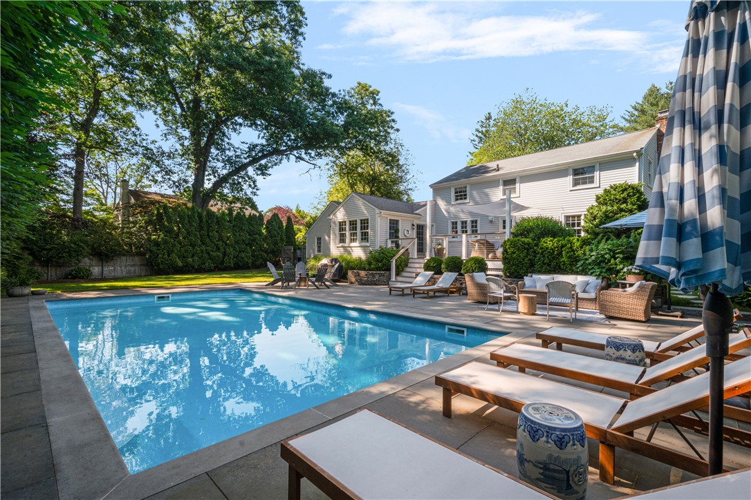 3 Oak Manor Drive
