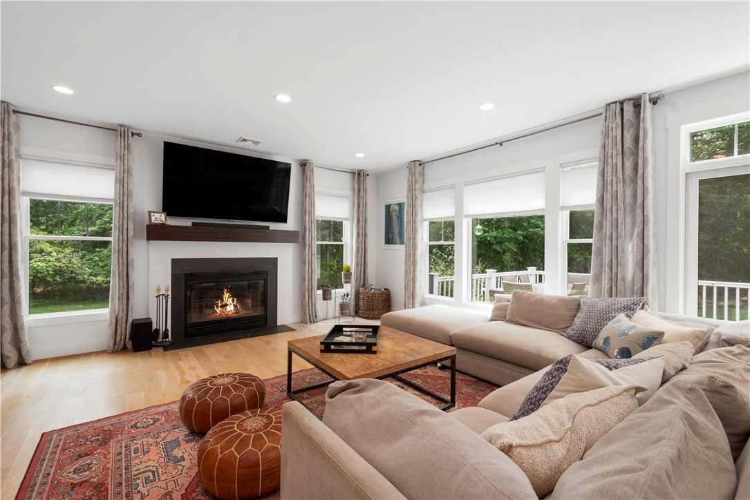 9 River Oak Road