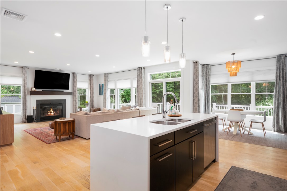 9 River Oak Road