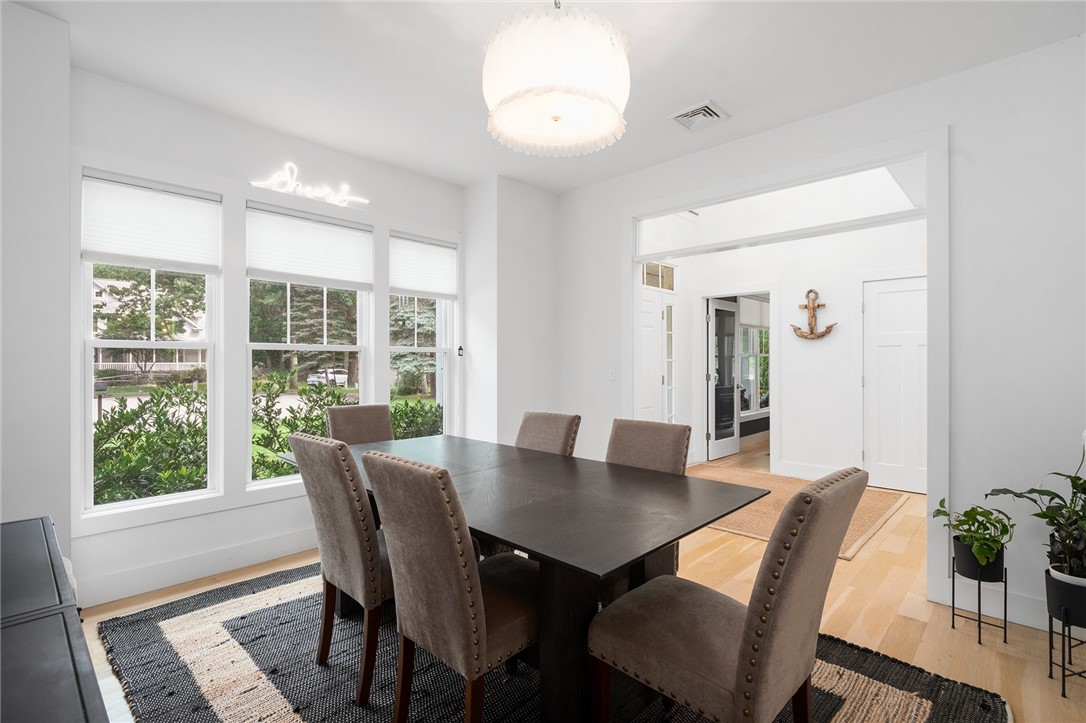 9 River Oak Road