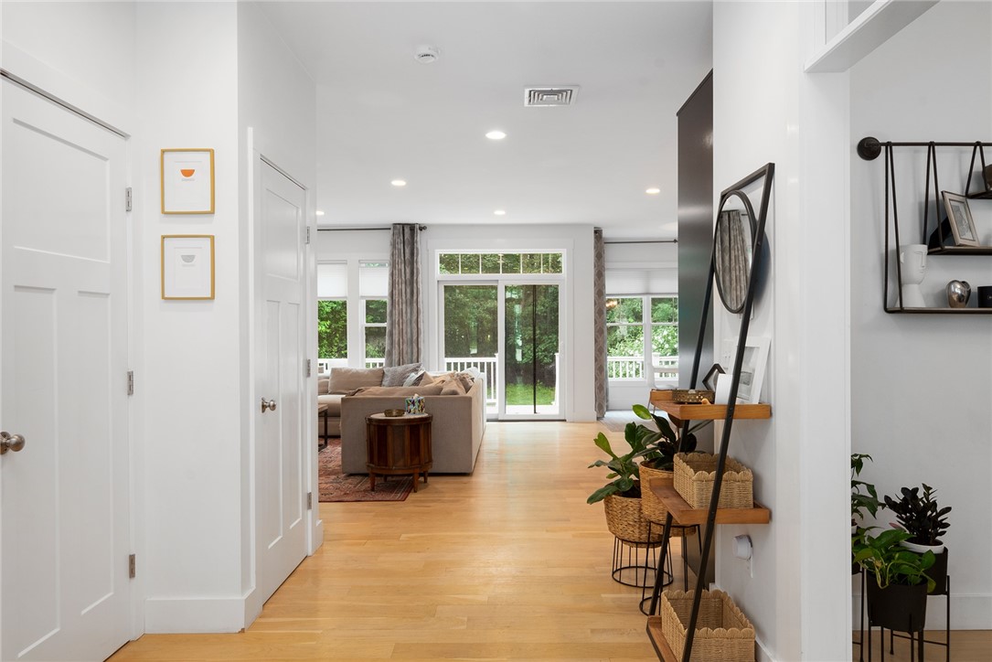 9 River Oak Road