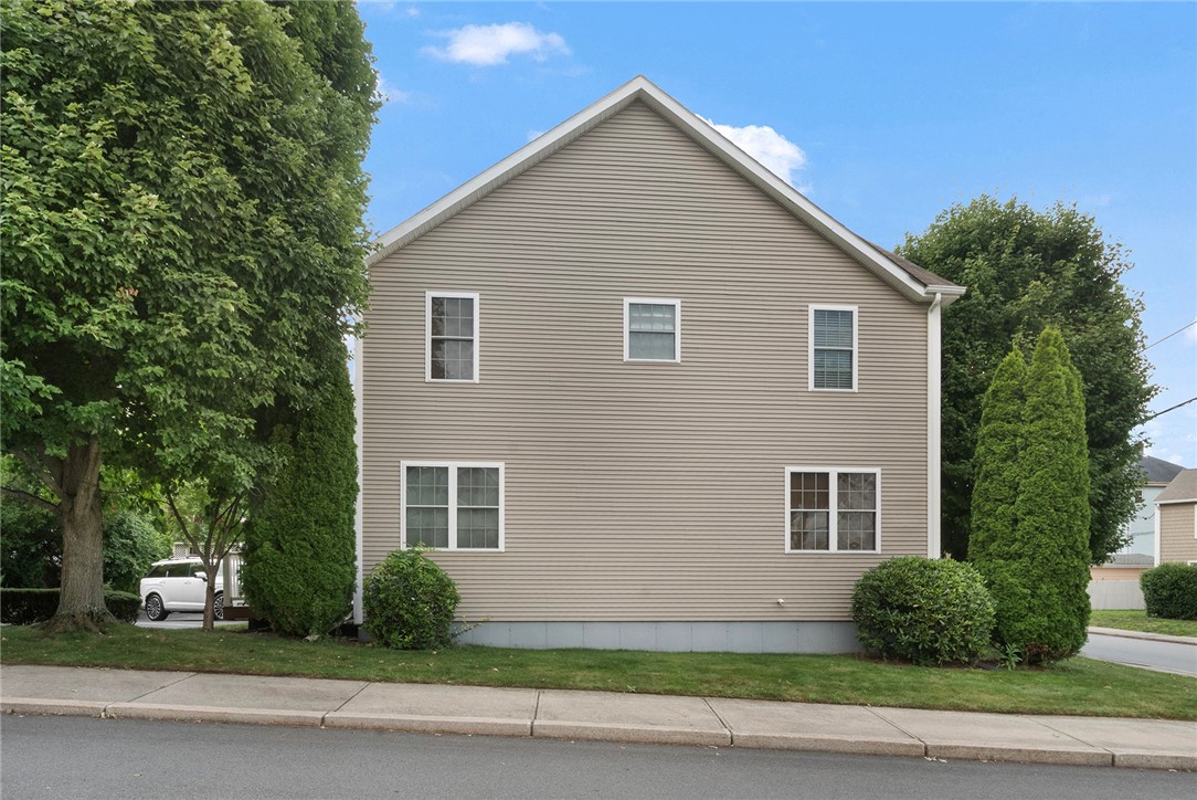 4 Unity Street 4