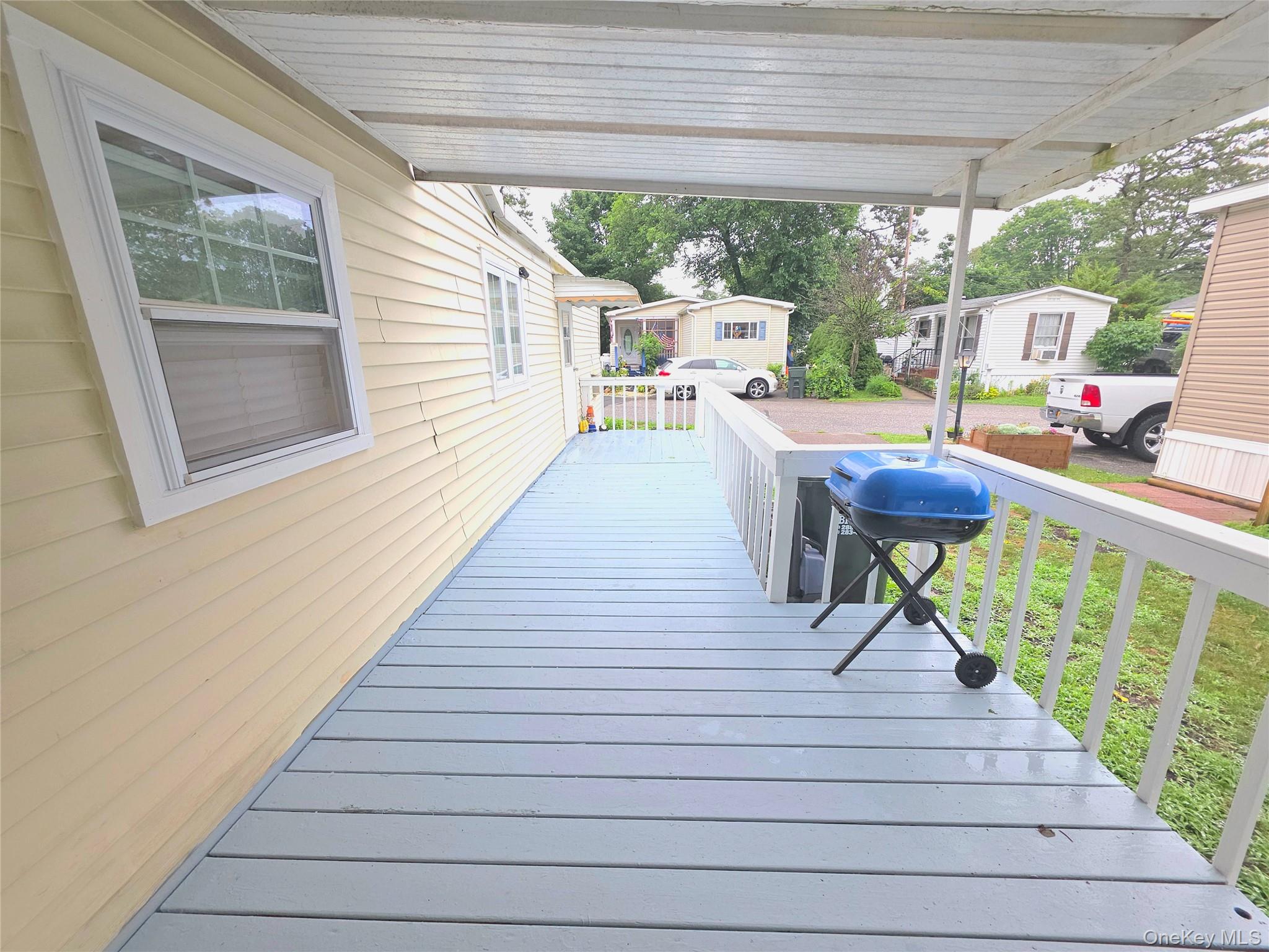 525 Riverleigh Ave Unit: C7