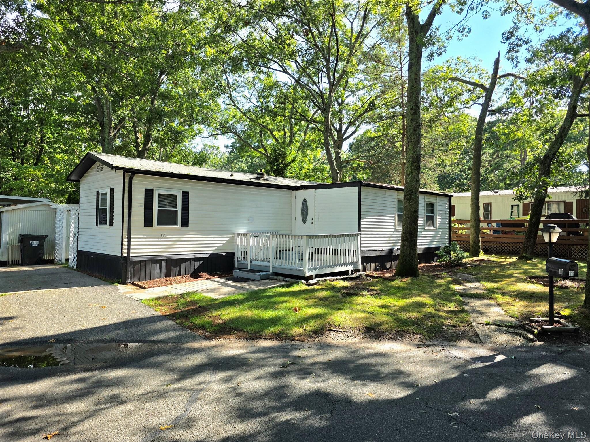 525 Riverleigh Avenue Unit: 111