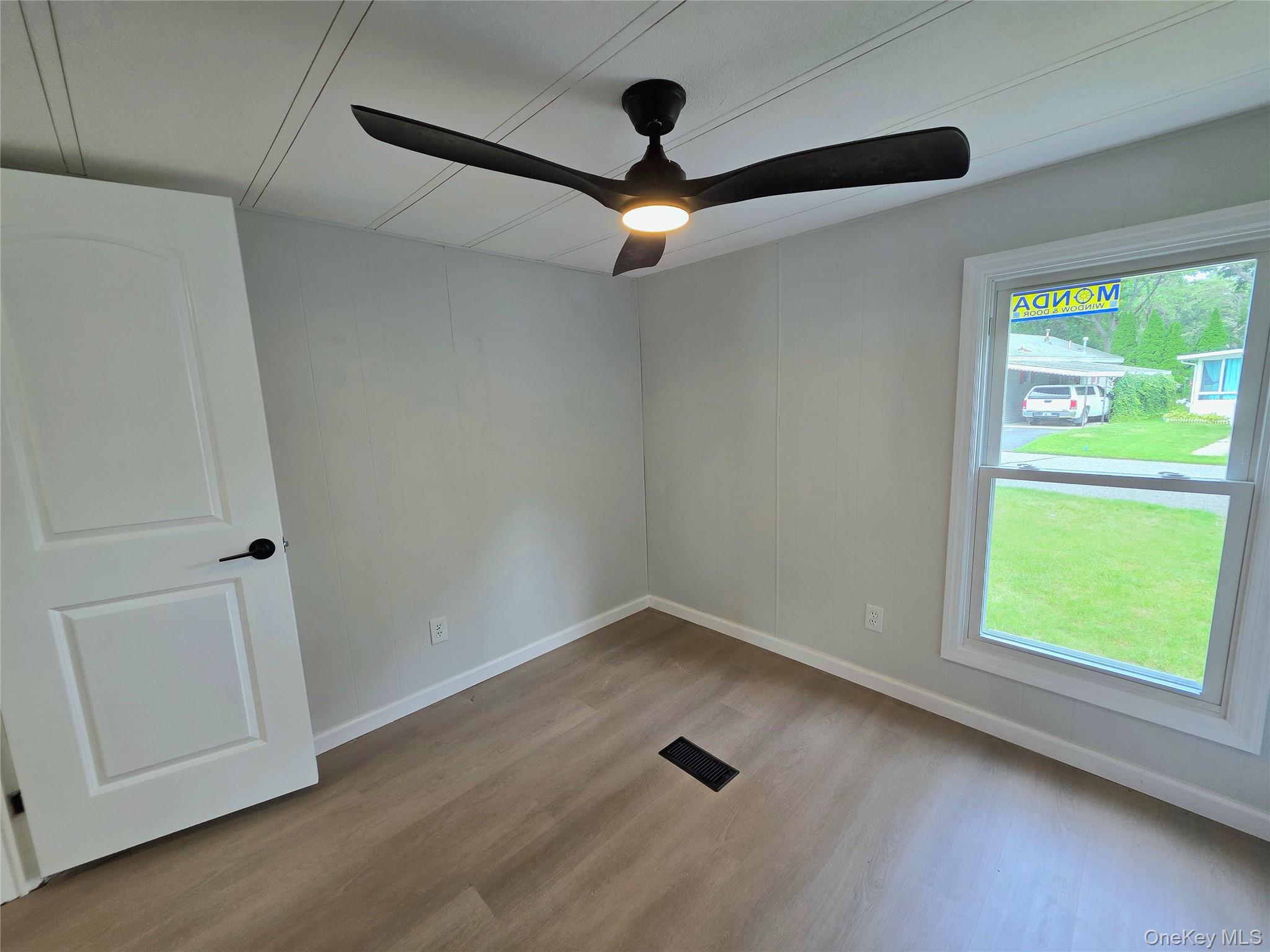 525 Riverleigh Avenue Unit: 221