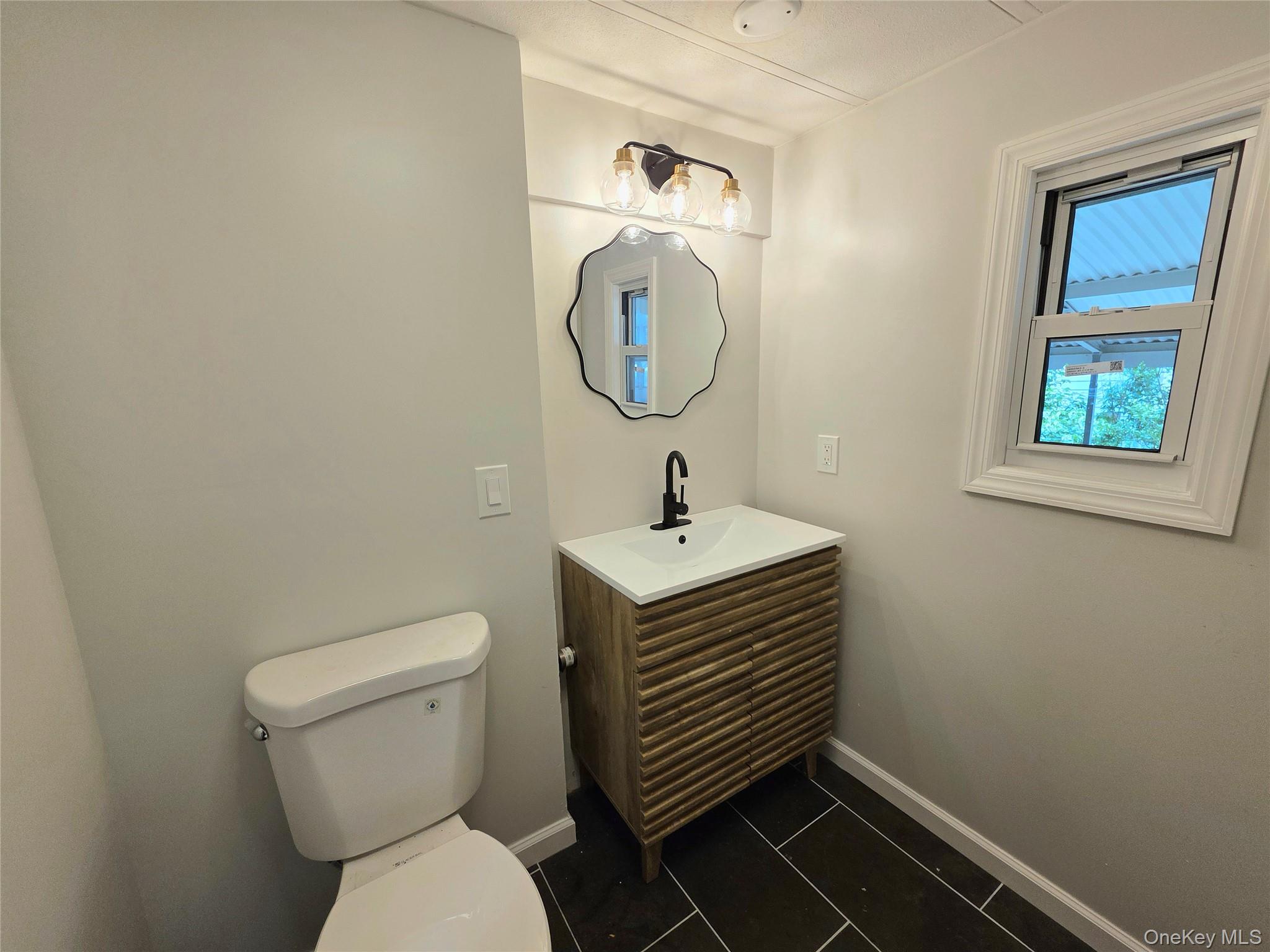 525 Riverleigh Avenue Unit: 221