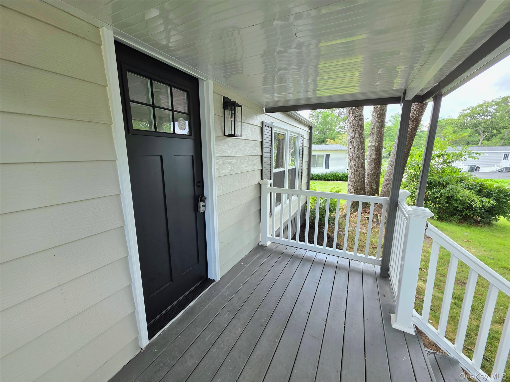 525 Riverleigh Avenue Unit: 221