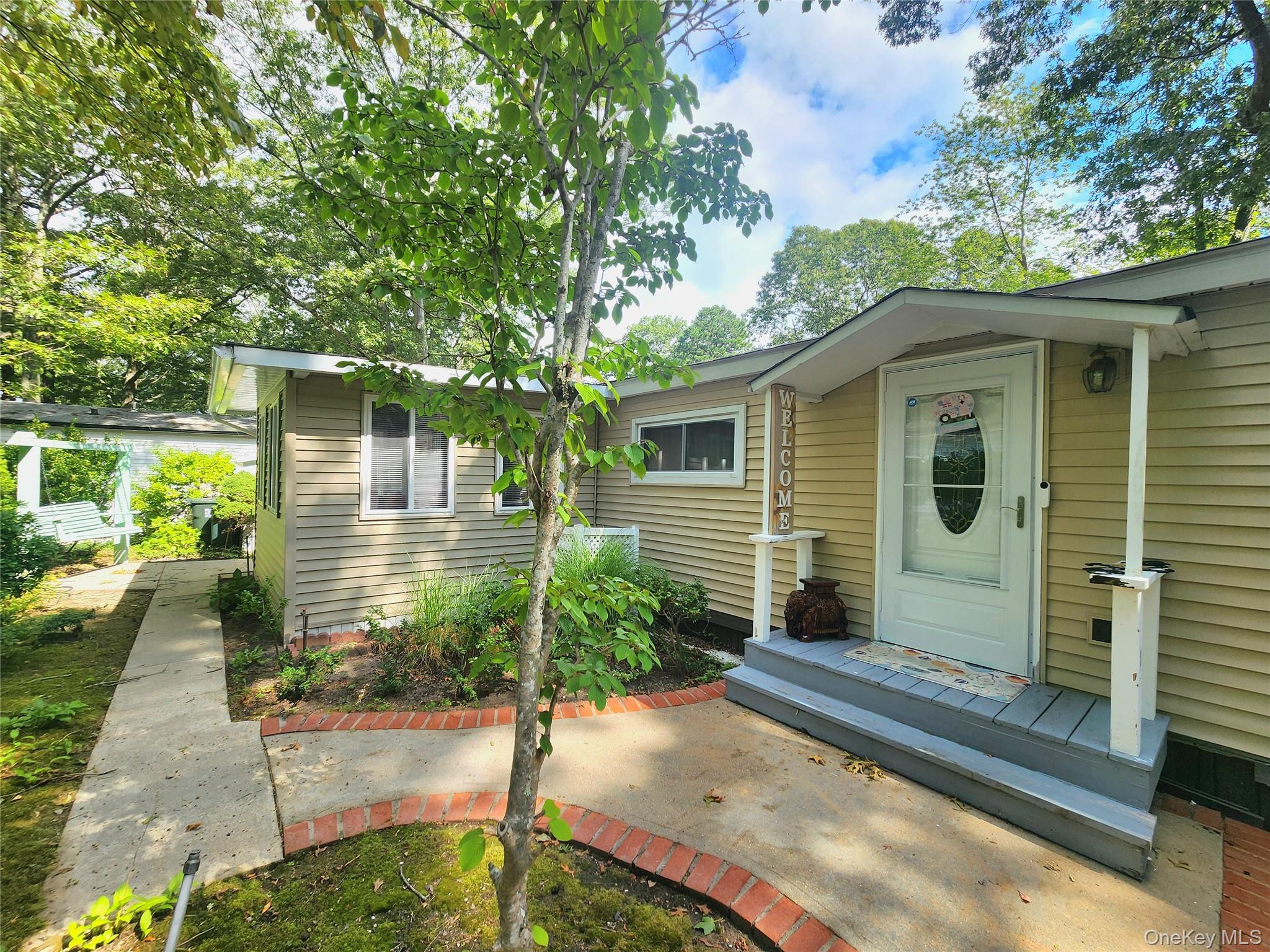 525 Riverleigh Avenue Unit: 67