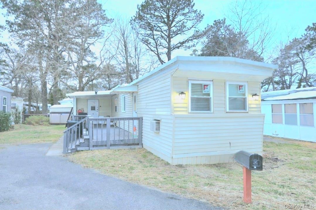 525 Riverleigh Ave Unit: C7