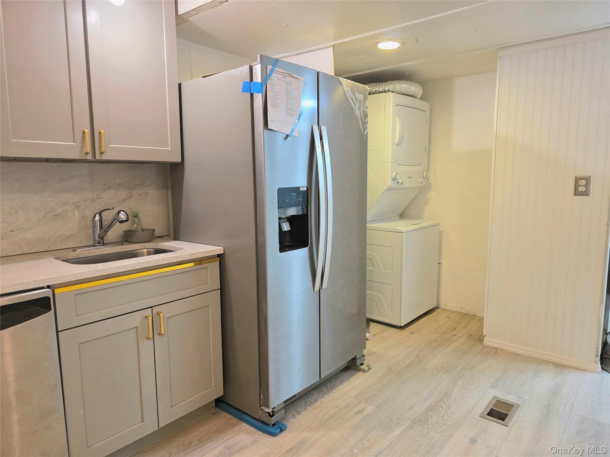 525 Riverleigh Ave Unit: C7