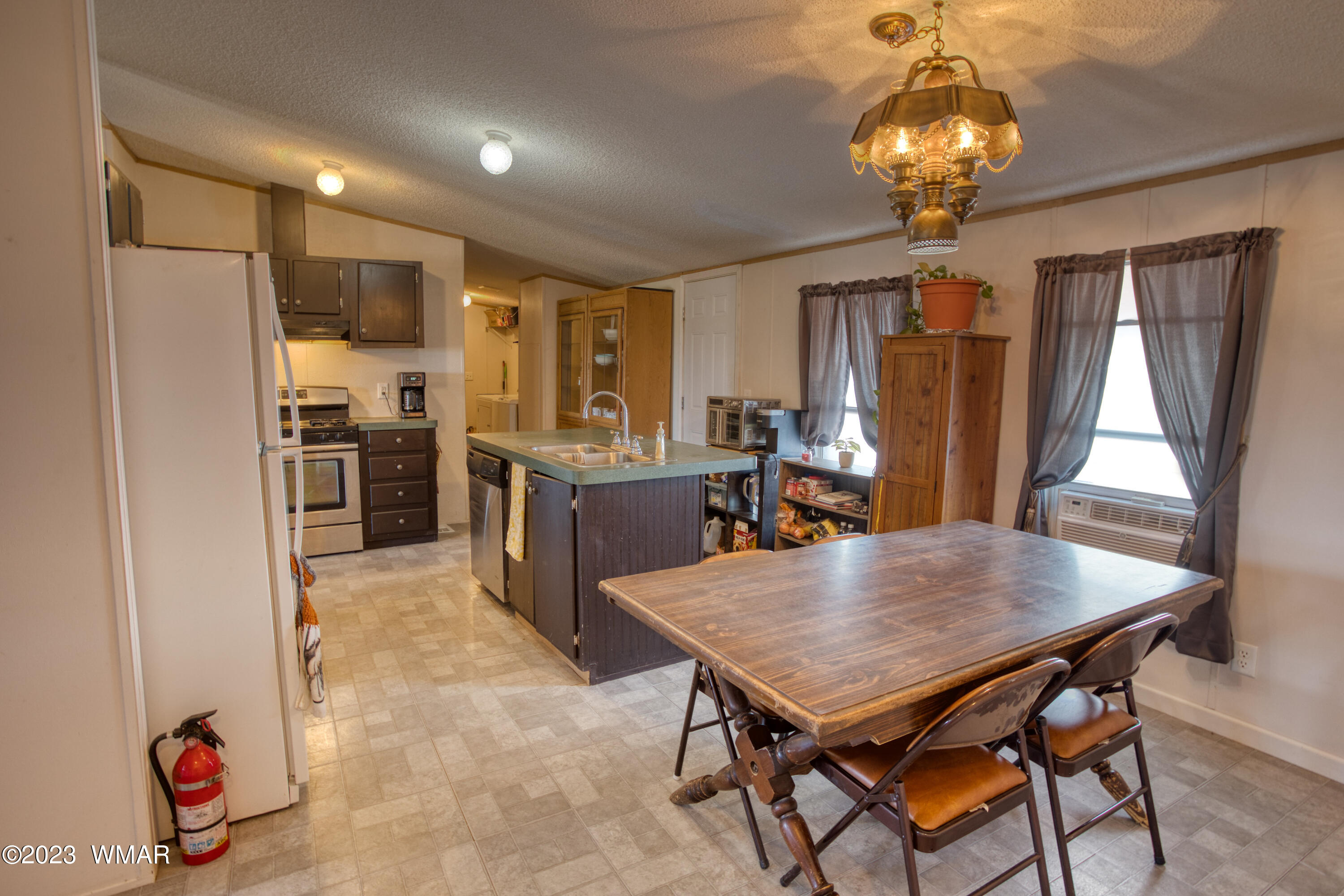 95 N 27th East Street