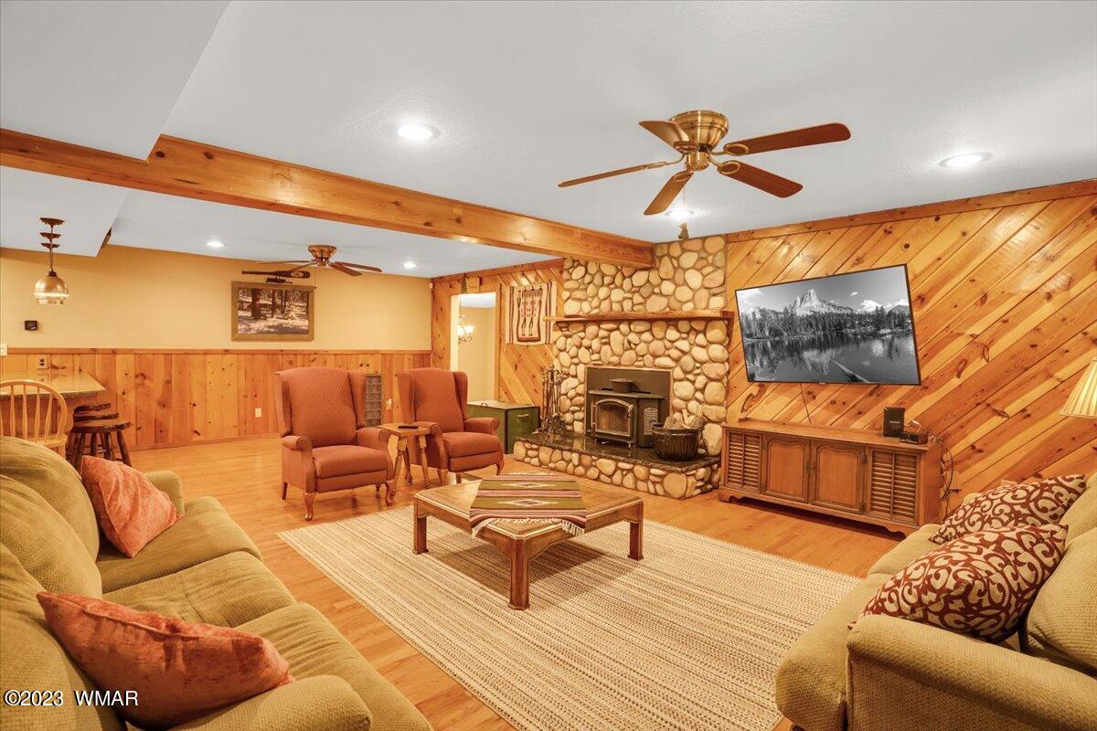 888 W Billy Creek Drive