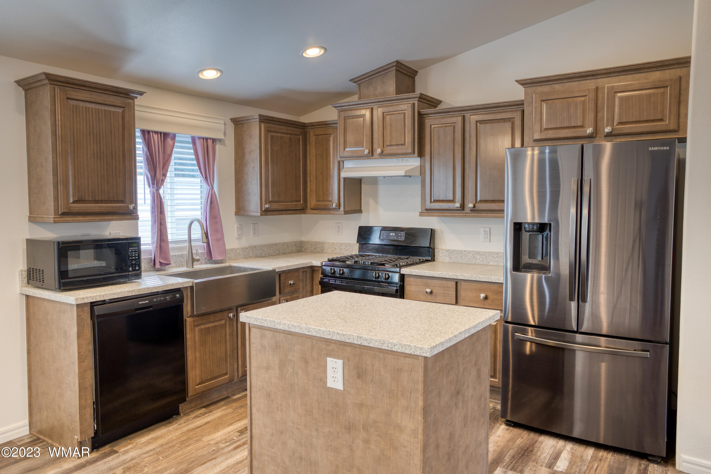 1222 White Tail Lane