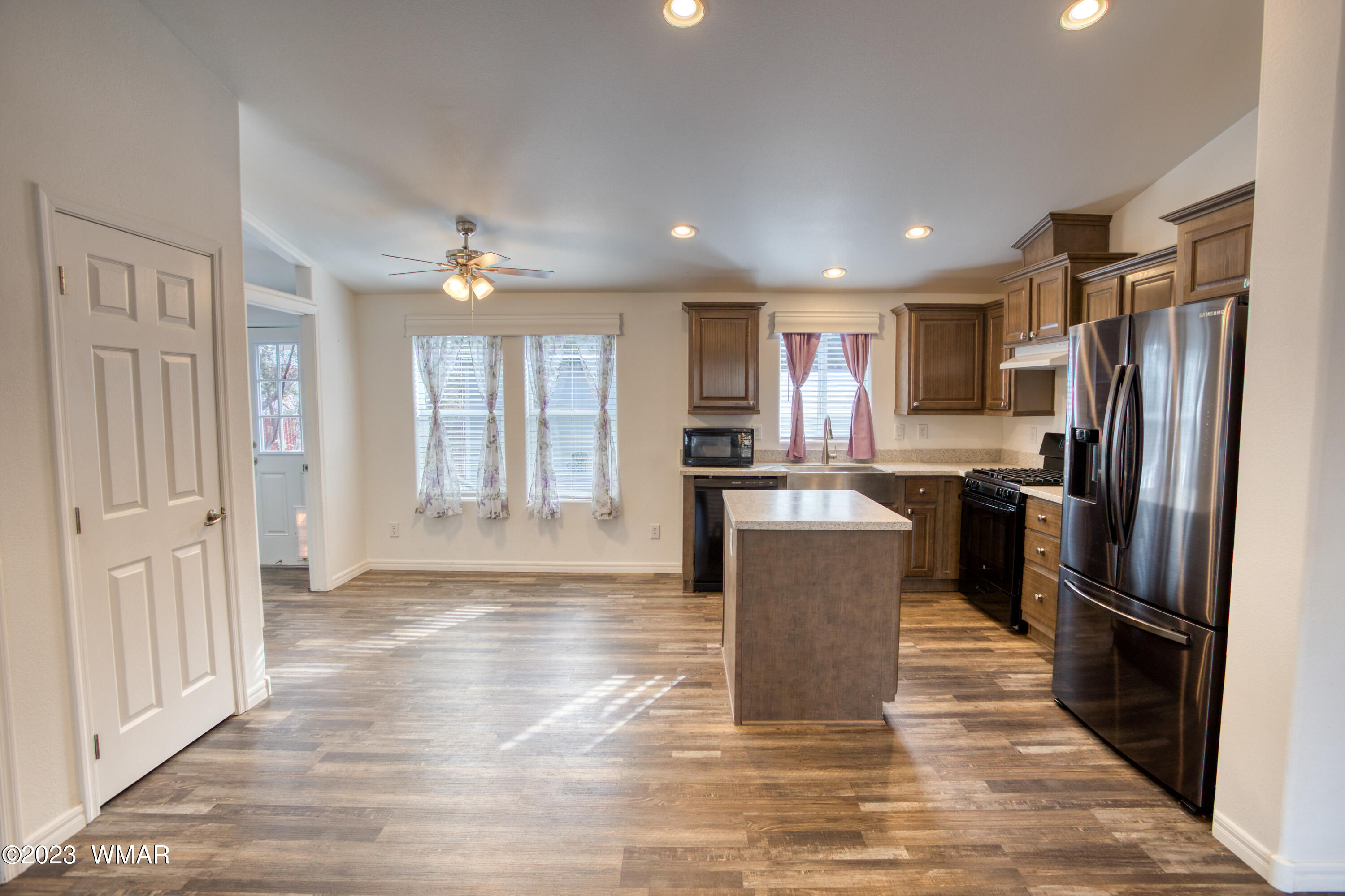 1222 White Tail Lane