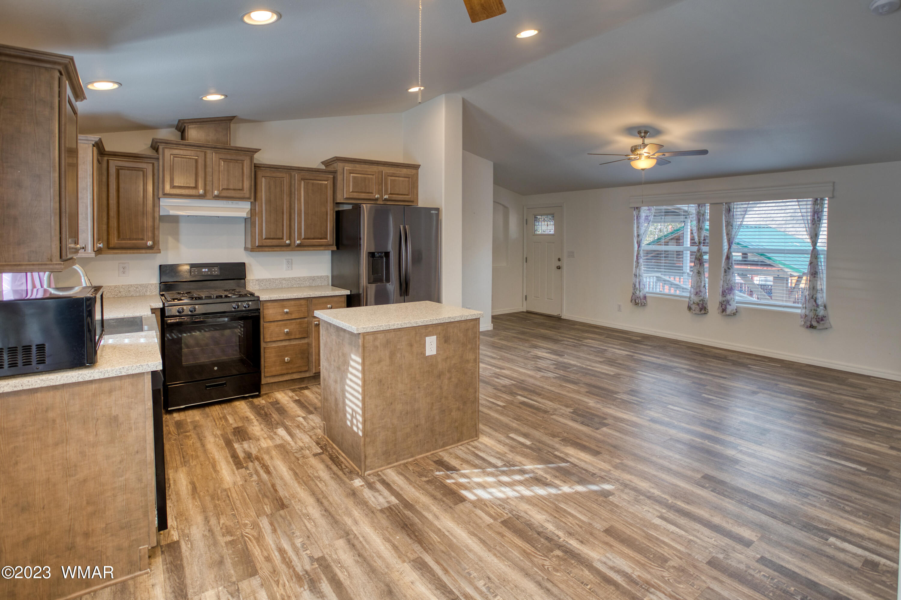 1222 White Tail Lane