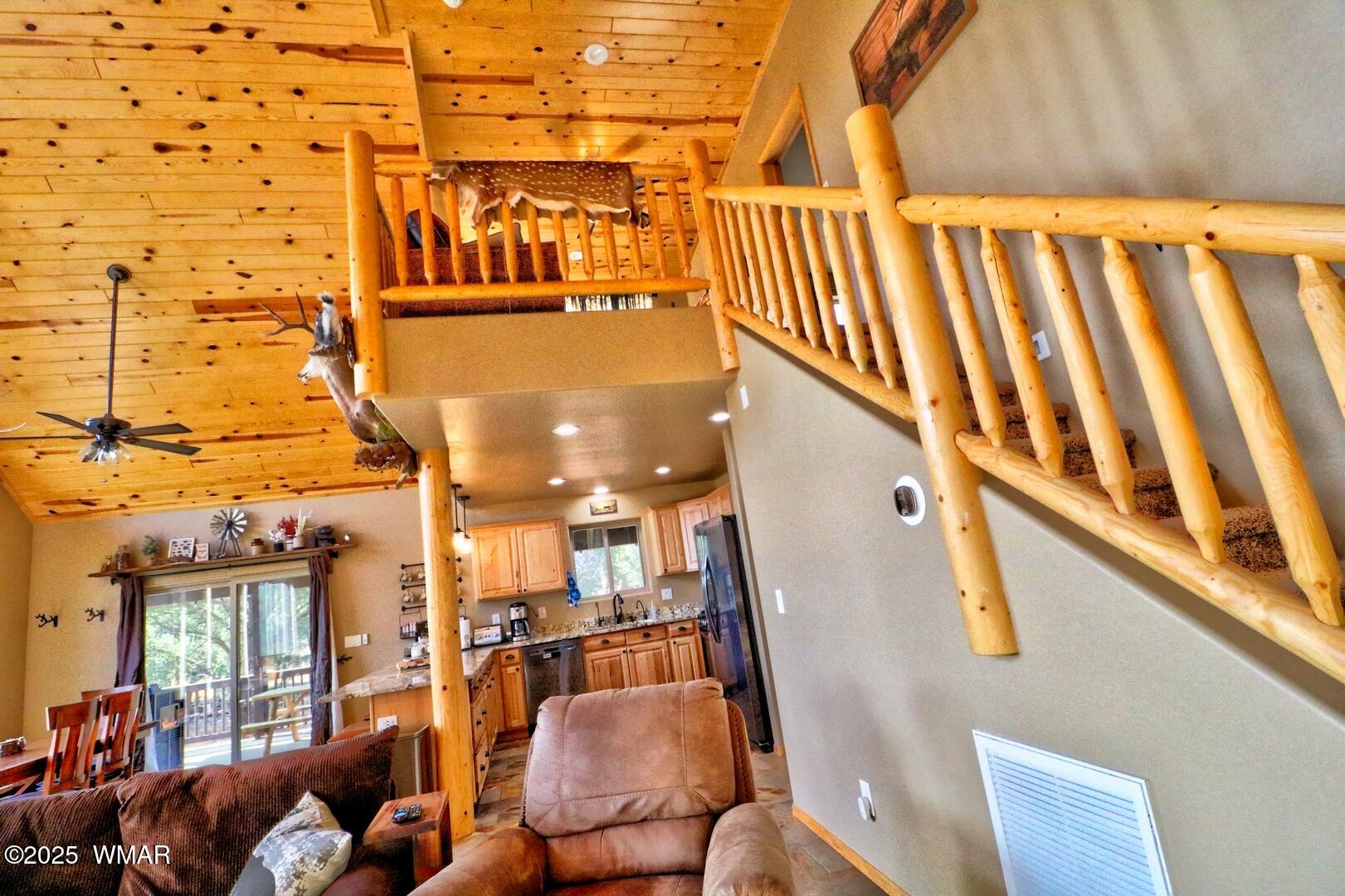 1516 Low Mountain Trail