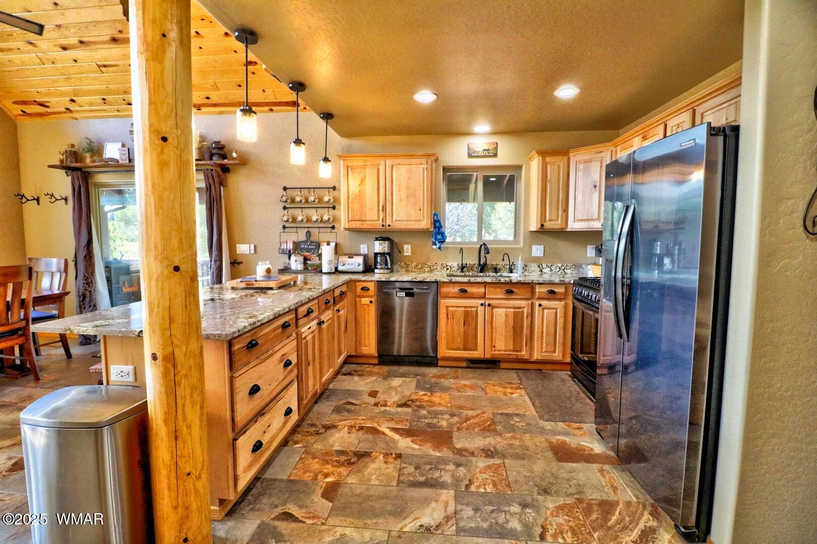 1516 Low Mountain Trail