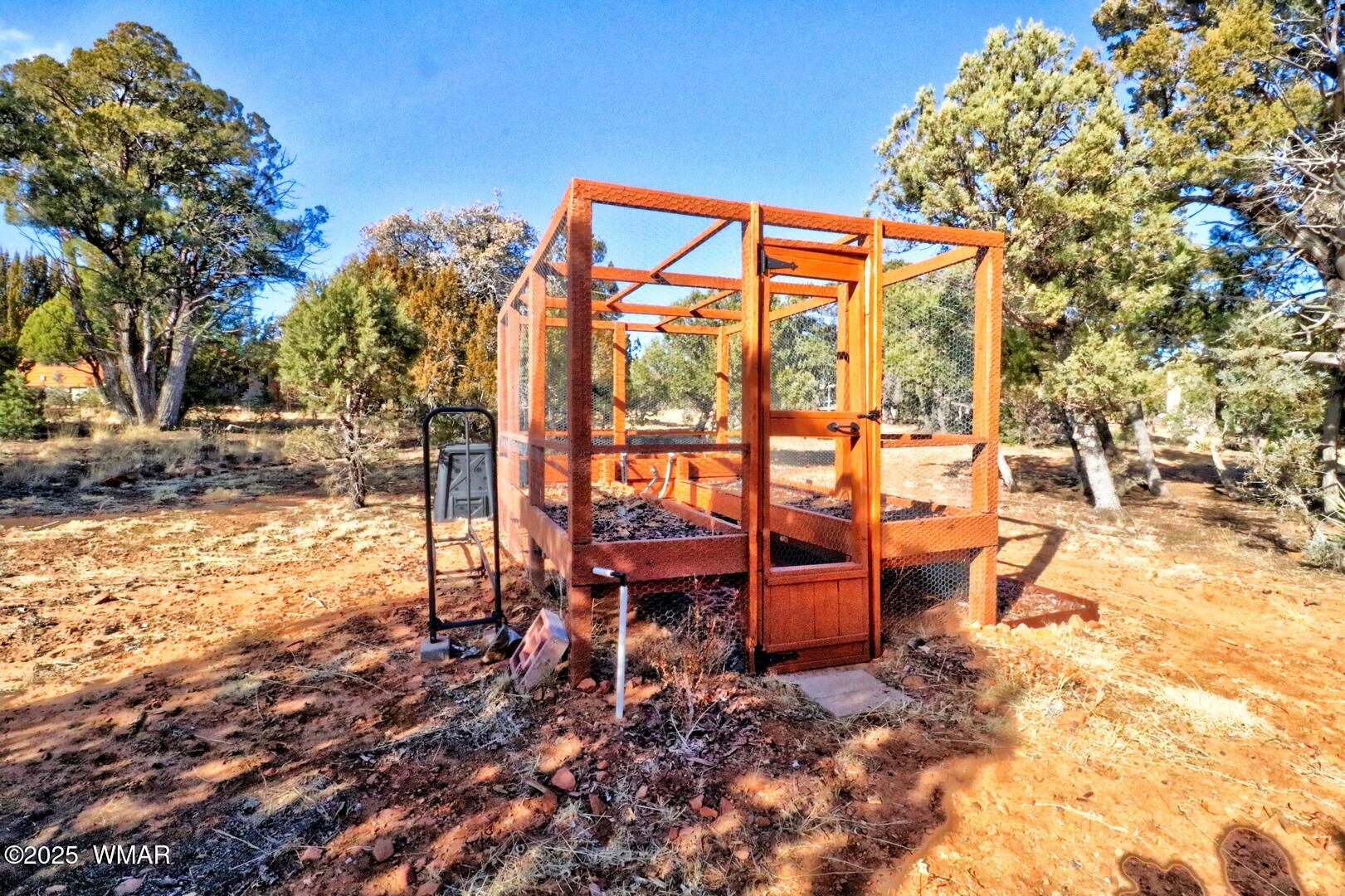 1516 Low Mountain Trail