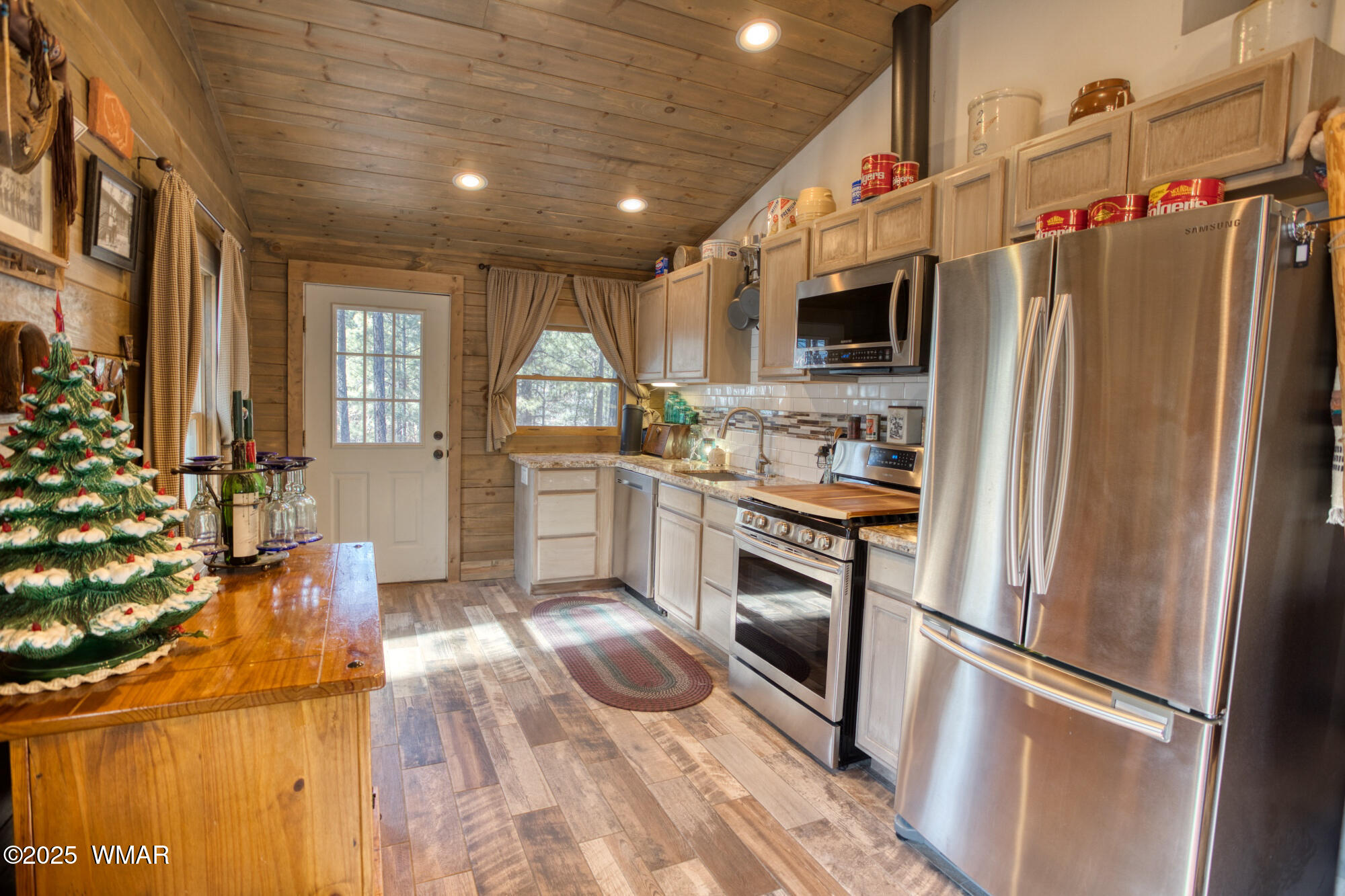 4040 S Antelope Lane