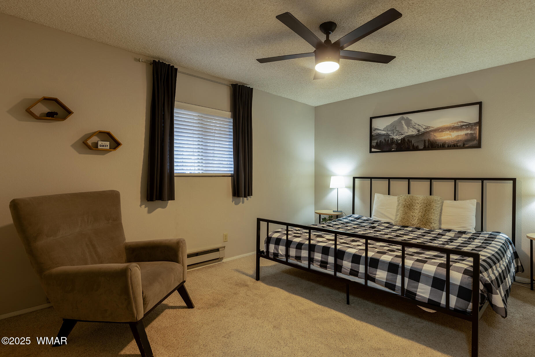 201 E Pinecrest Lane